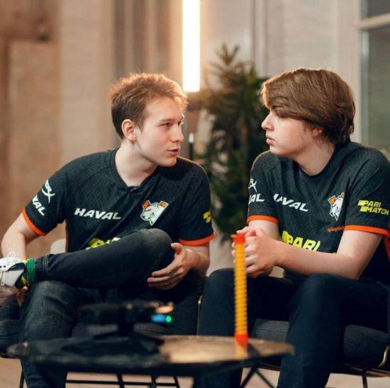 2016年全球热销MOBA手游今日正式上线，免费榜第一